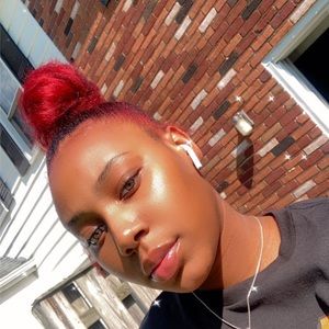 Meet your Posher, Zoe